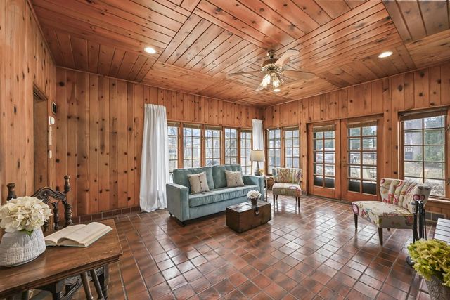 7009 Wellauer DRIVE, Wauwatosa, WI 53213