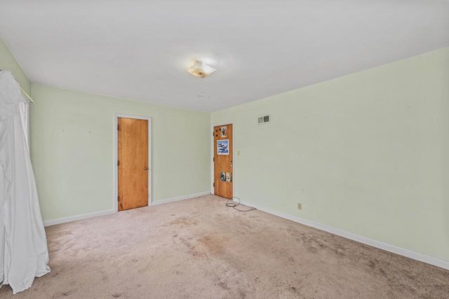7009 Wellauer DRIVE, Wauwatosa, WI 53213