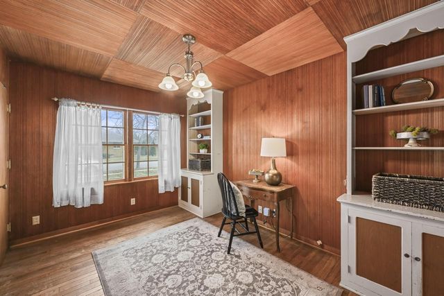 7009 Wellauer DRIVE, Wauwatosa, WI 53213