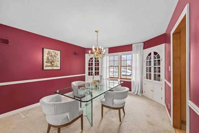 7009 Wellauer DRIVE, Wauwatosa, WI 53213