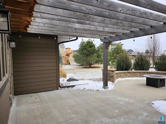 1408 S Sugar Maple Dr Drive, Sioux Falls, SD 57110