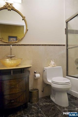 196 Cedar Street C002C, Cliffside Park, NJ 07010