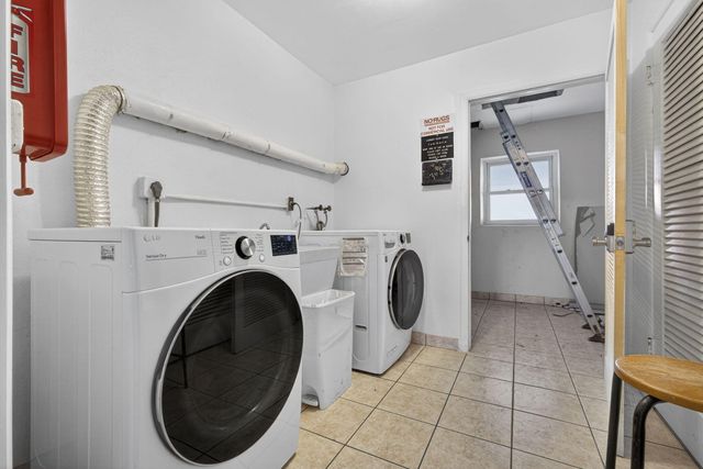 100 Shore 307 Court 307, North Palm Beach, FL 33408