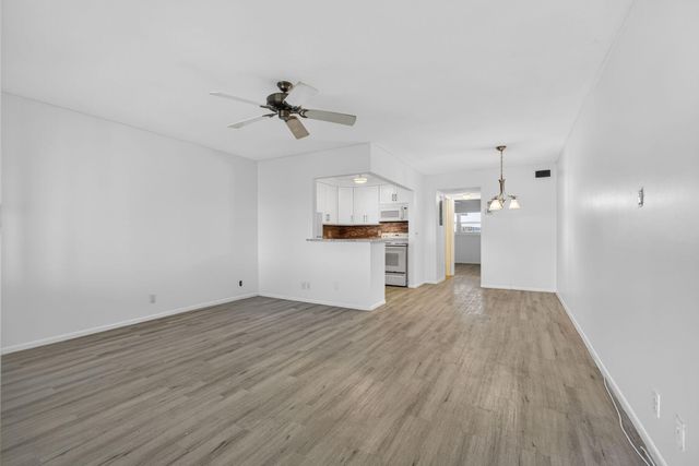 100 Shore 307 Court 307, North Palm Beach, FL 33408