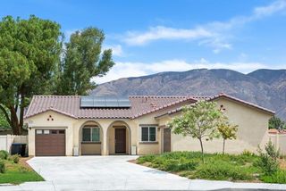 475 W Camellia Way, San Jacinto, CA 92583
