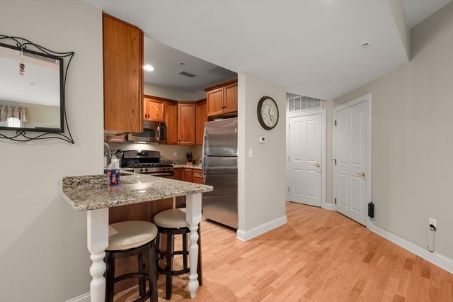 248 Albion St 324, Wakefield, MA 01880