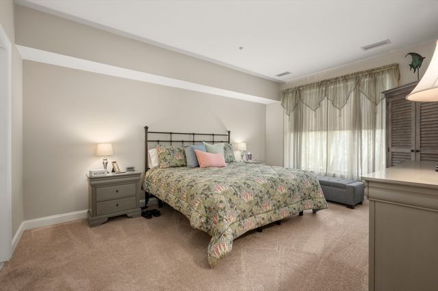 248 Albion St 324, Wakefield, MA 01880
