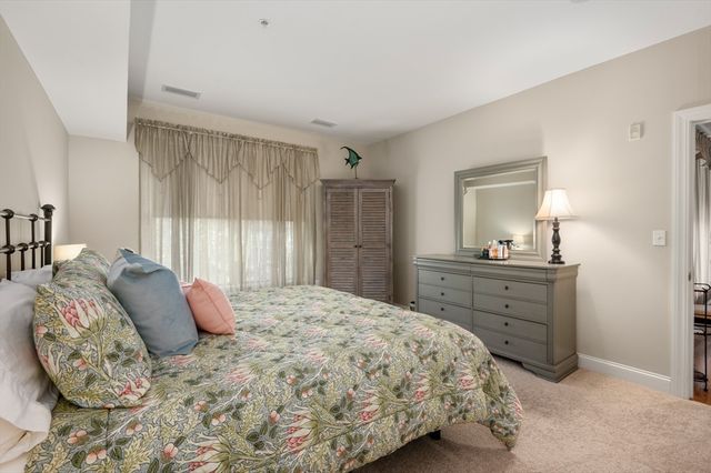 248 Albion St 324, Wakefield, MA 01880