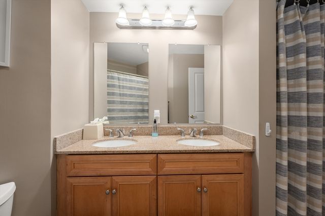 248 Albion St 324, Wakefield, MA 01880