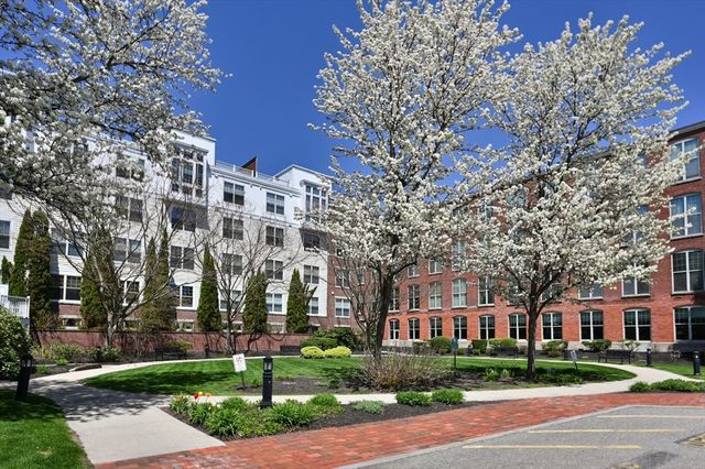 248 Albion St 324, Wakefield, MA 01880
