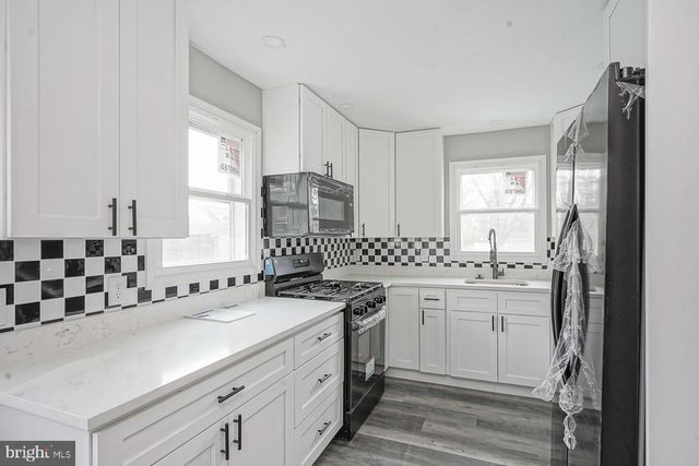 212 OGG, Somerdale, NJ 08083