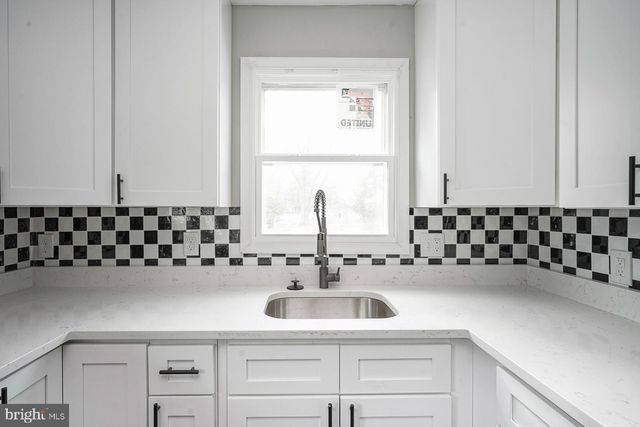 212 OGG, Somerdale, NJ 08083