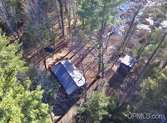 11181 42nd Road, Wetmore, MI 49895