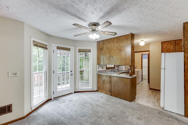 6225 Oak Ridge Drive, Flowery Branch, GA 30542