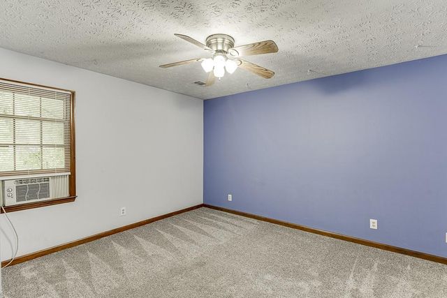 6225 Oak Ridge Drive, Flowery Branch, GA 30542
