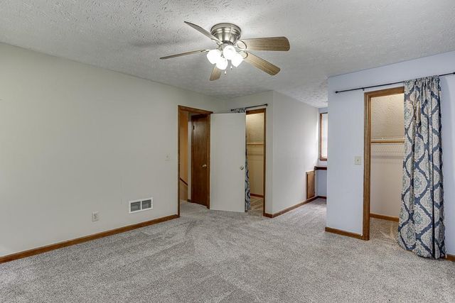 6225 Oak Ridge Drive, Flowery Branch, GA 30542