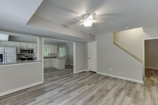 6225 Oak Ridge Drive, Flowery Branch, GA 30542