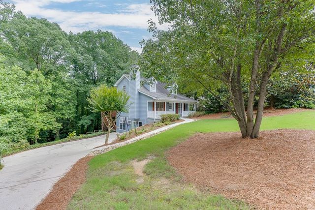 6225 Oak Ridge Drive, Flowery Branch, GA 30542