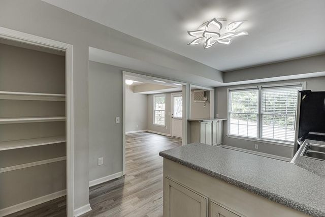 6225 Oak Ridge Drive, Flowery Branch, GA 30542