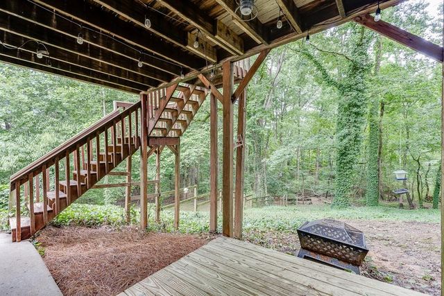 6225 Oak Ridge Drive, Flowery Branch, GA 30542