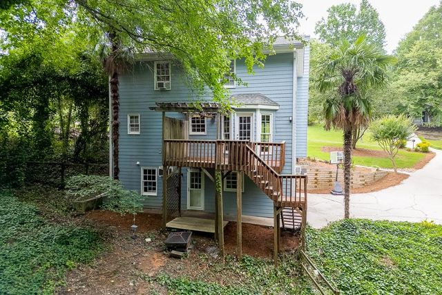 6225 Oak Ridge Drive, Flowery Branch, GA 30542
