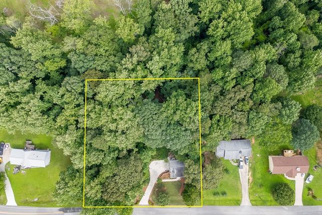 6225 Oak Ridge Drive, Flowery Branch, GA 30542