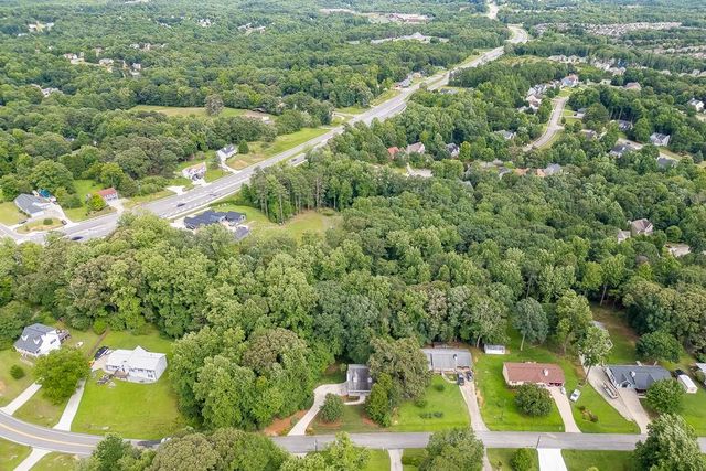 6225 Oak Ridge Drive, Flowery Branch, GA 30542