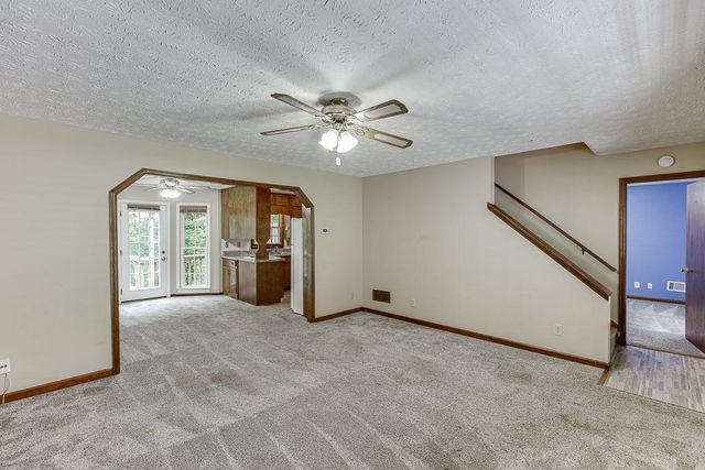6225 Oak Ridge Drive, Flowery Branch, GA 30542