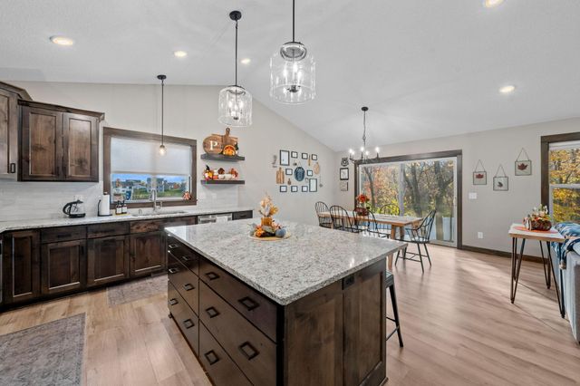 1045 Bellaire Boulevard NW, Isanti, MN 55040