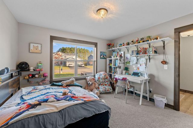 1045 Bellaire Boulevard NW, Isanti, MN 55040