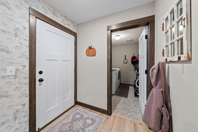 1045 Bellaire Boulevard NW, Isanti, MN 55040