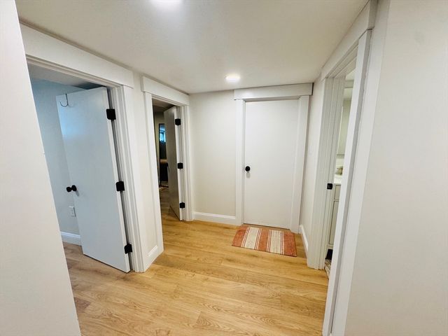 10 Knollwood Dr, Falmouth, MA 02536