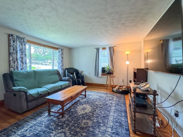 18 Woodland Cir, Methuen, MA 01844