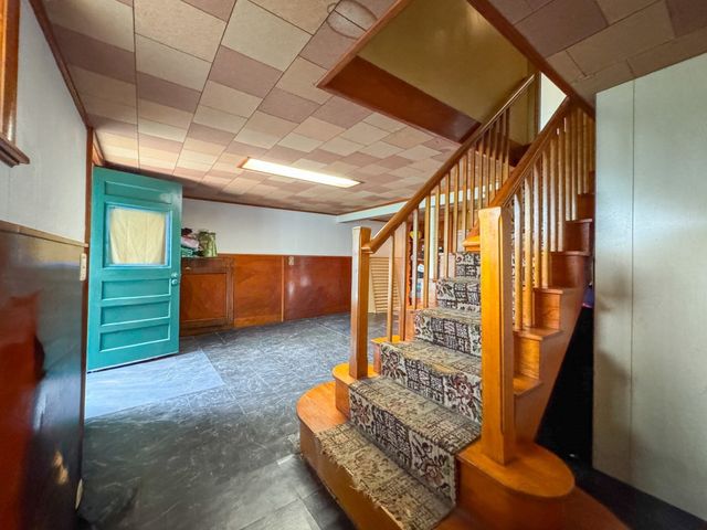 18 Woodland Cir, Methuen, MA 01844