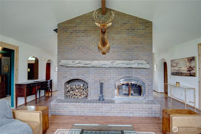 2259 Happy Valley Road, Oak Harbor, WA 98277
