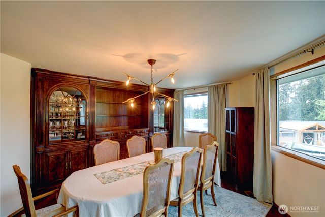 2259 Happy Valley Road, Oak Harbor, WA 98277