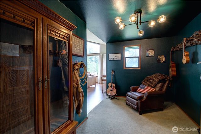 2259 Happy Valley Road, Oak Harbor, WA 98277