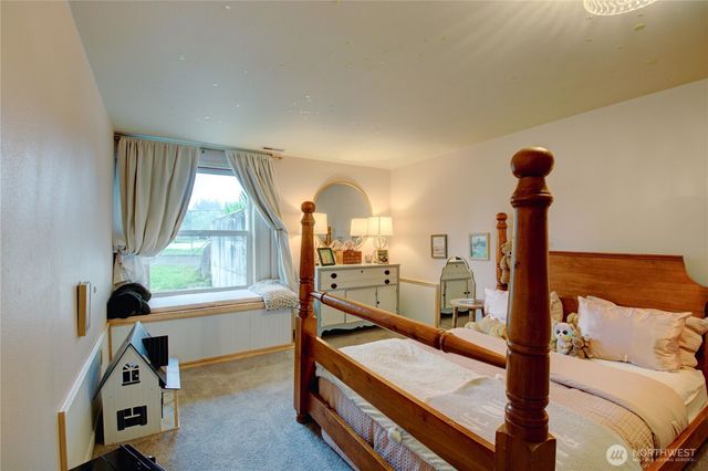 2259 Happy Valley Road, Oak Harbor, WA 98277