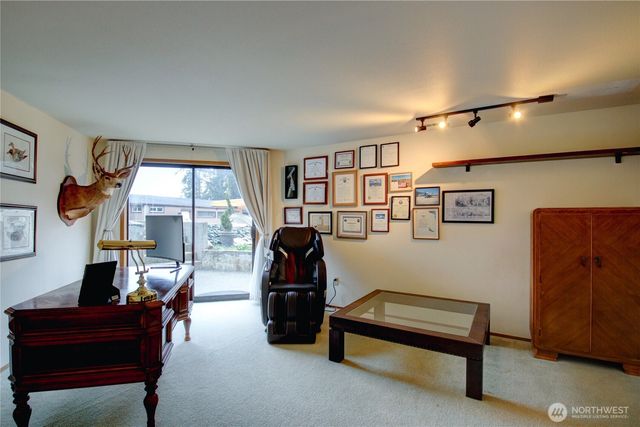 2259 Happy Valley Road, Oak Harbor, WA 98277