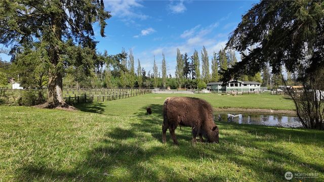 2259 Happy Valley Road, Oak Harbor, WA 98277