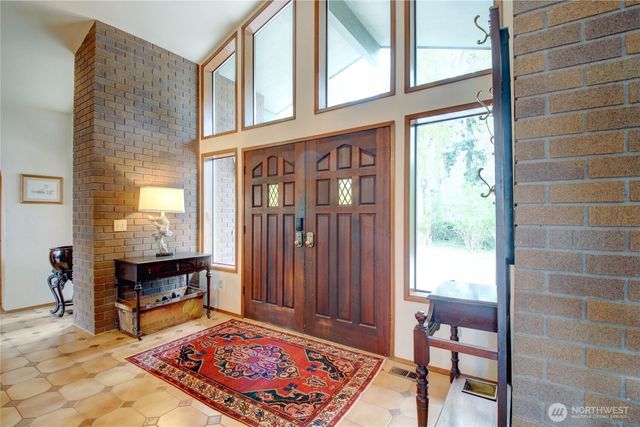 2259 Happy Valley Road, Oak Harbor, WA 98277