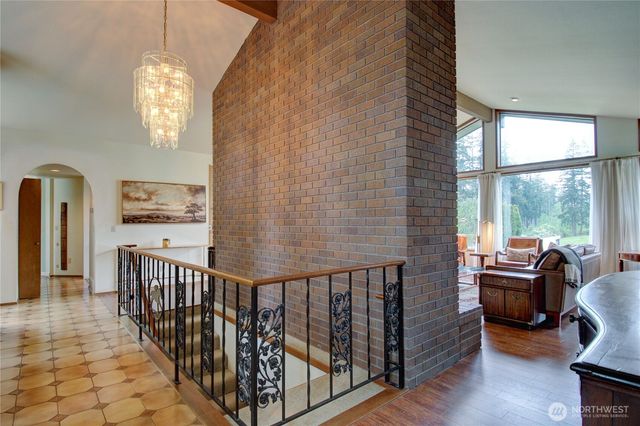 2259 Happy Valley Road, Oak Harbor, WA 98277