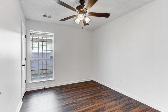 7886 MARSHA WOODS DR, Memphis, TN 38125