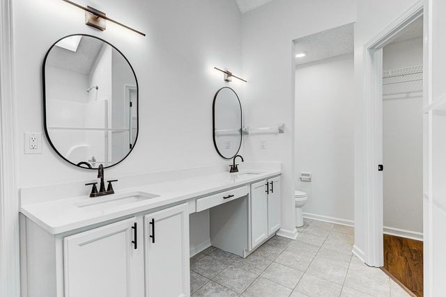 7886 MARSHA WOODS DR, Memphis, TN 38125