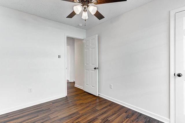 7886 MARSHA WOODS DR, Memphis, TN 38125