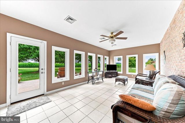 300 SLEEPY HOLLOW RD, Nottingham, PA 19362