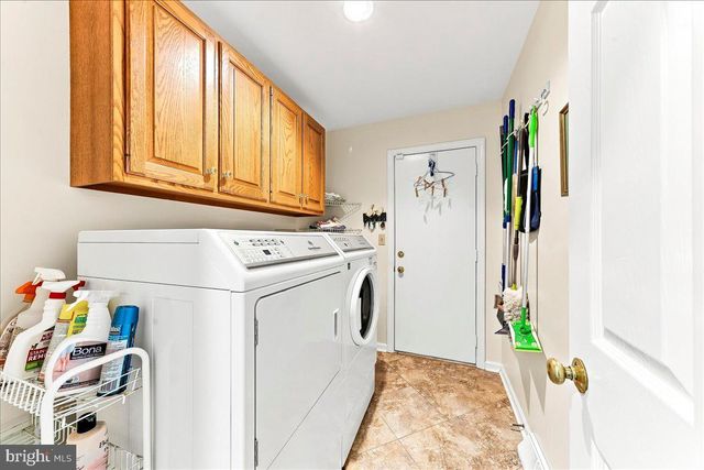 300 SLEEPY HOLLOW RD, Nottingham, PA 19362