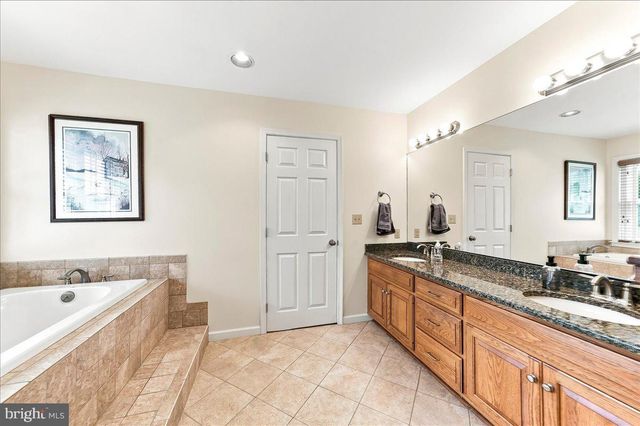 300 SLEEPY HOLLOW RD, Nottingham, PA 19362