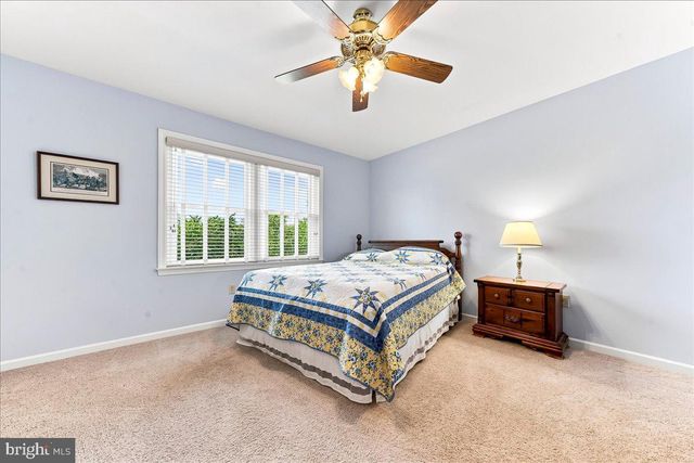 300 SLEEPY HOLLOW RD, Nottingham, PA 19362