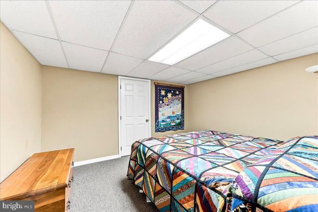 300 SLEEPY HOLLOW RD, Nottingham, PA 19362